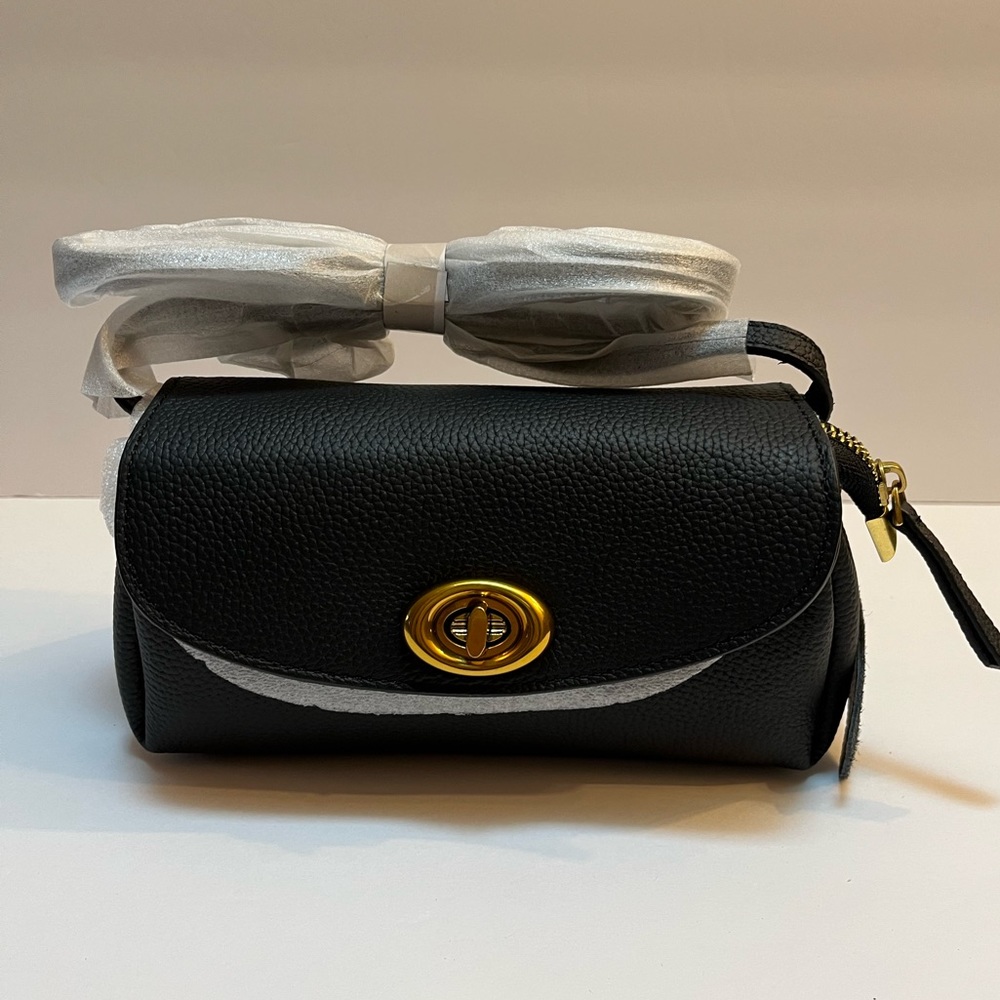 Lock Flap Shoulder Black Small Bag